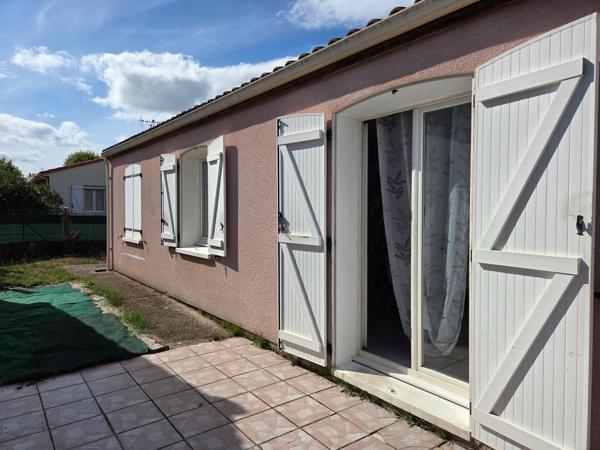 Jolie maison situé dans quartier calme et agréable.