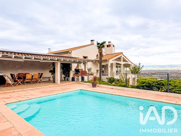 Maison à vendre 8 pièces 220 m² Cornas