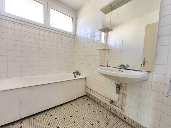 Maison centre ville les pieux 399 000 € H.A.I.*