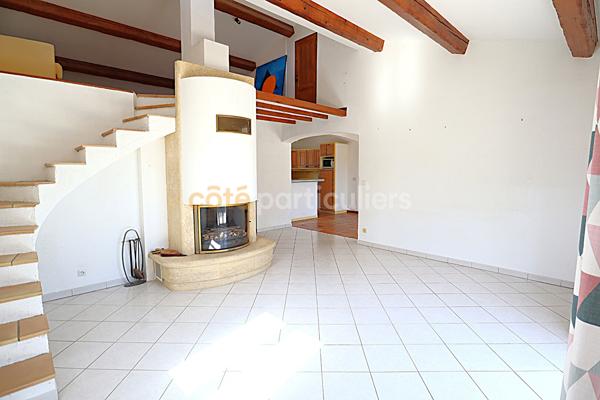 Vente
                Villa110 m² - 5 Pièces -
                    ROQUEBRUNE SUR ARGENS (83520)