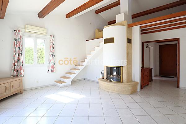 Vente
                Villa110 m² - 5 Pièces -
                    ROQUEBRUNE SUR ARGENS (83520)