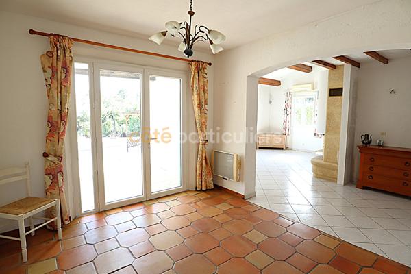 Vente
                Villa110 m² - 5 Pièces -
                    ROQUEBRUNE SUR ARGENS (83520)
