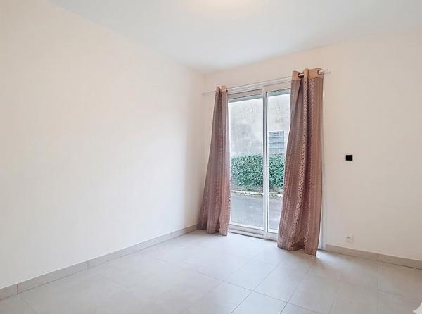 Rare à Lons - A vendre Maison de plain-pied de 2011 avec 4 chambres et un grand garage - DPE Classe B: