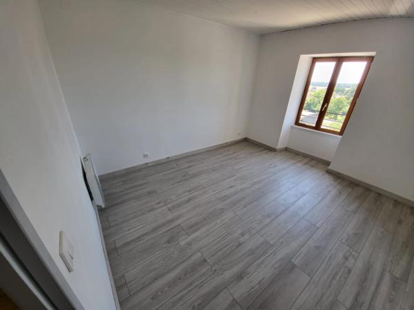 Immeuble à vendre proche de LONS LE SAUNIER (39)