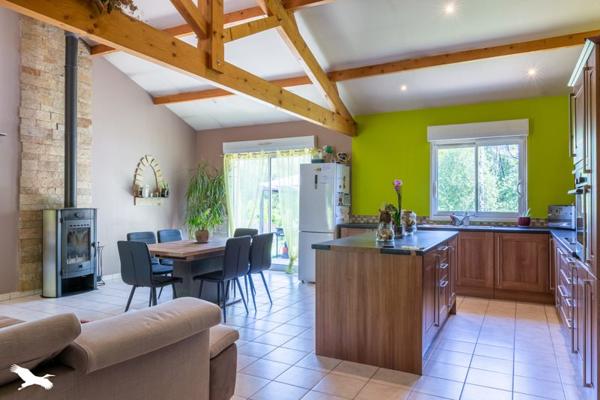 Maison à vendre 200 336 € Saint-Yrieix-la-Perche 4 p 94 m² DPE D