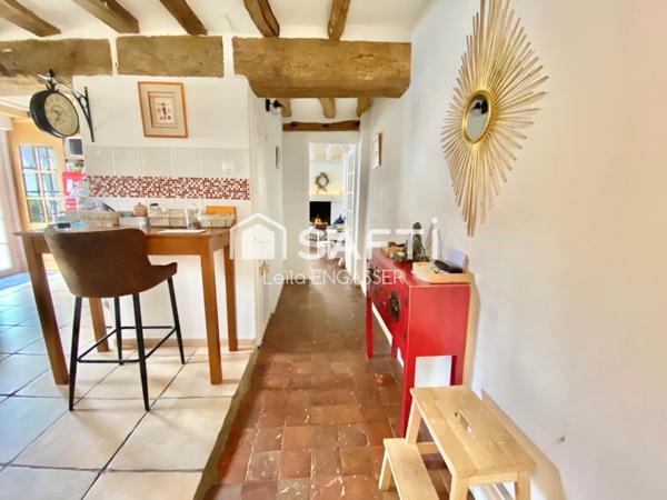 Maison familiale avec local commercial et appartement