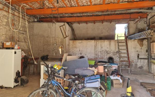 Maison à vendre    3 pièces •  Montagnac