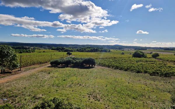 Maison à vendre    3 pièces •  Montagnac