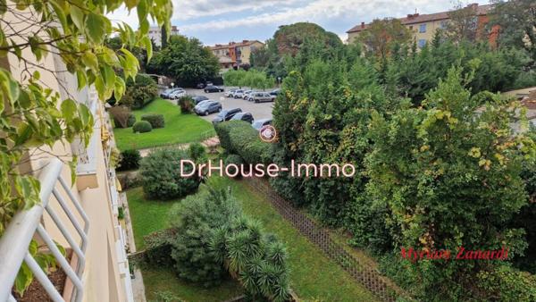 Appartement à vendre 4 pièces de 66 m²