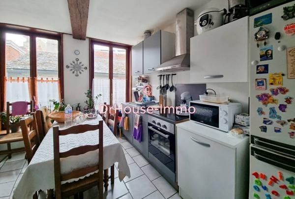 Immeuble à vendre 12 pièces de 235 m²