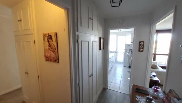 Superbe 3 pièces  dans résidence sécurisée, verdure et tennis