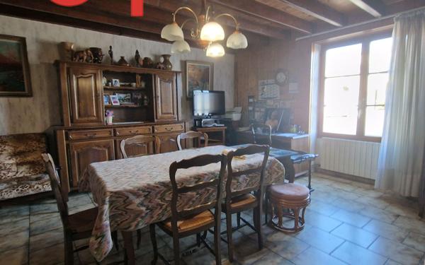 Maison à vendre    5 pièces •  Saint-Agnant