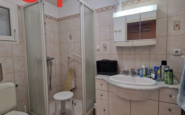 Maison à vendre    5 pièces •  Saint-Agnant