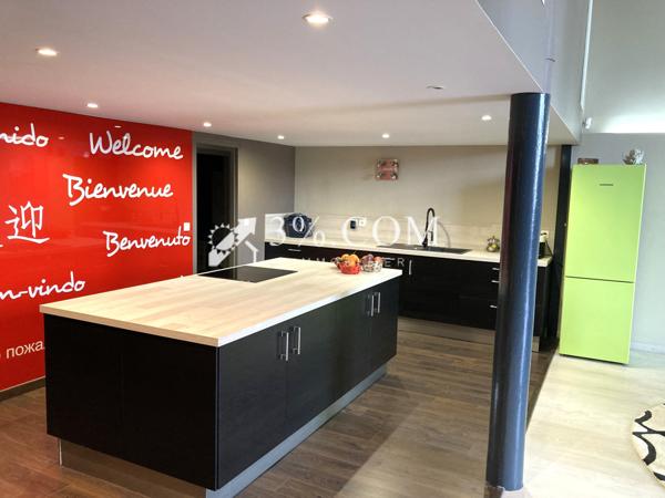 Loft 5 pièce(s) 3 chambre(s) 158 m²