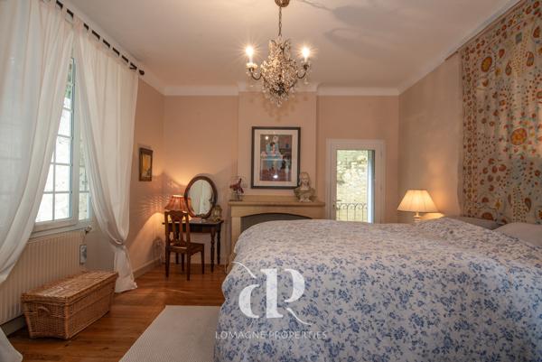 Lectoure (32700) Maison de ville à Lectoure avec jardin et vue