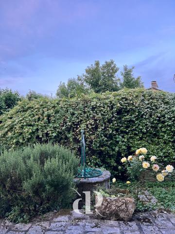 Lectoure (32700) Maison de ville à Lectoure avec jardin et vue