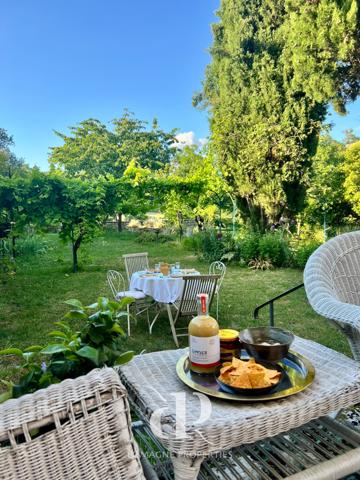 Lectoure (32700) Maison de ville à Lectoure avec jardin et vue