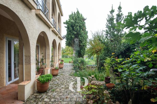 Lectoure (32700) Maison de ville à Lectoure avec jardin et vue