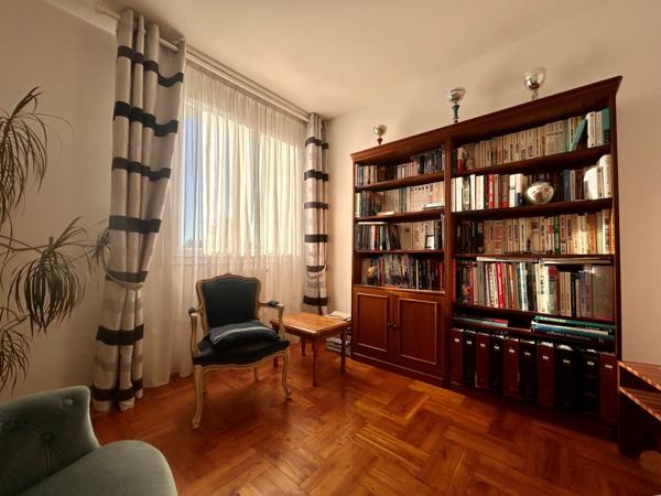 Appartement 5 pièces - PROCHE CHU Poitiers (86000)