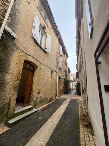 Exclusivité sur Grans, maison de village