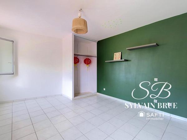 Maison de village rénovée avec terrasse panoramique – 113 m²