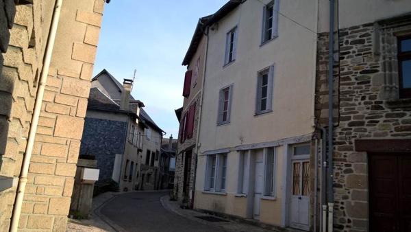 Immeuble à vendre |  Uzerche |  165 m²