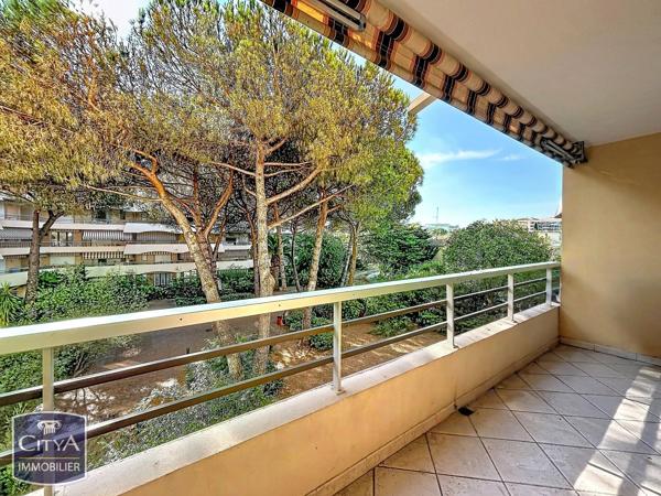 Appartement à vendre 1 pièce 31m² Fréjus (83600)