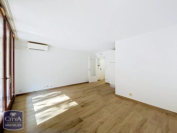 Appartement à vendre 1 pièce 31m² Fréjus (83600)