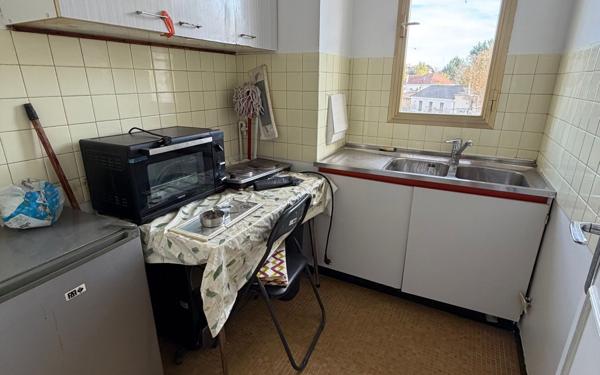 Appartement à vendre    1 pièce • 25,37 m2 Saint-Maur-des-Fossés