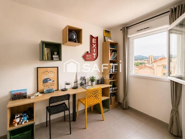 Appartement T4 récent de 84 m² - La Capelette