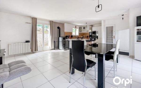 Maison à vendre    4 pièces • 112 m2 Pont-Sainte-Maxence