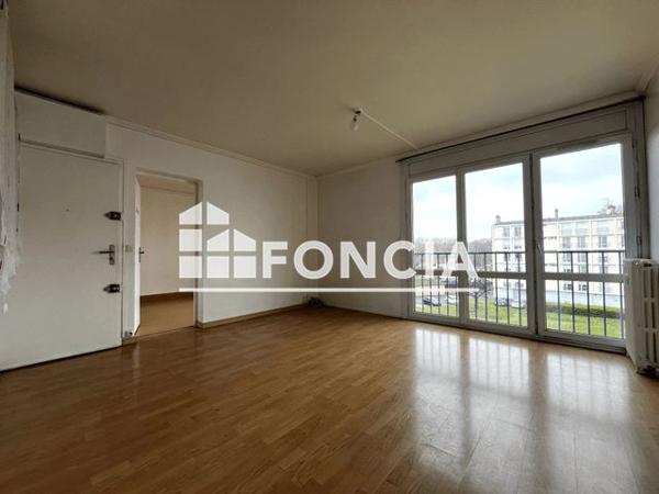 À vendre Appartement 5 pièces 67.9 m² - Dreux 28100