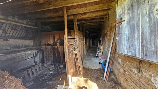 Superbe Ferme - 300m2 - Fort potentiel - dépendances