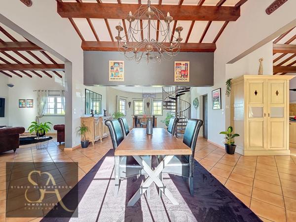 AUDE, En périphérie de Carcassonne, maison 377m² sur parc clos possibilité gîte