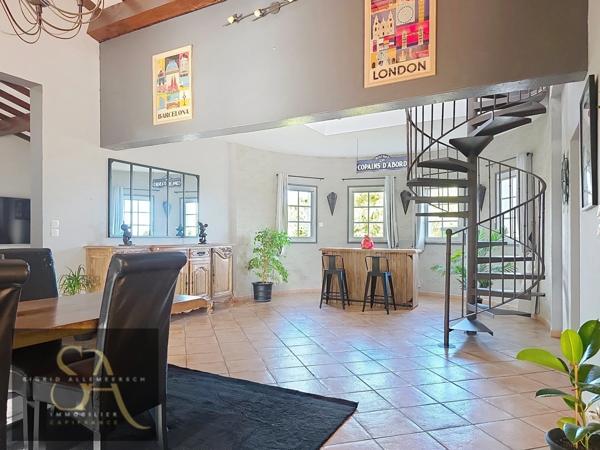 AUDE, En périphérie de Carcassonne, maison 377m² sur parc clos possibilité gîte