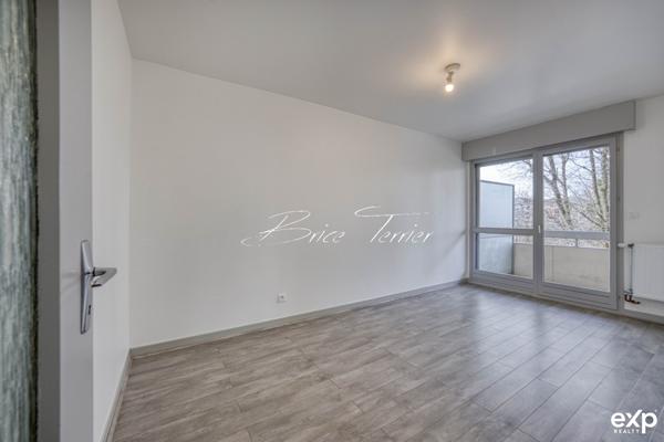 T4 84 m² – Douane Moëllesulaz – Balcon 38 m² – Tram au pied - Idéal frontalier