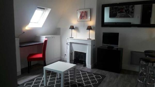 Location Appartement20 m² - 1 Pièce - PARIS (75008)