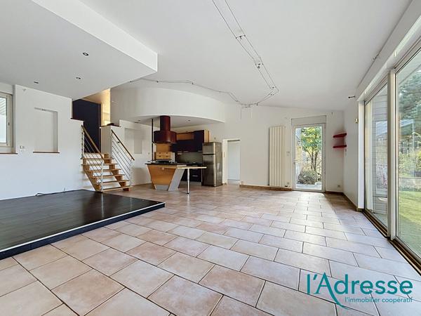 Maison Mayenne 5 pièce(s) 150 m2