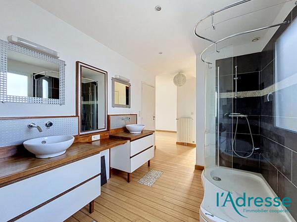 Maison Mayenne 5 pièce(s) 150 m2