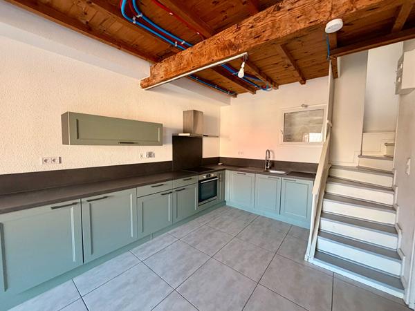 Location / Vaste duplex 97m2, 3 chambres Perpignan secteur Torcatis.