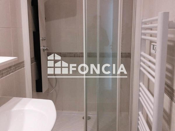 Location Appartement 2 pièces 37.95 m² - 191 RUE DE LA REPUBLIQUE Vizille 38220
