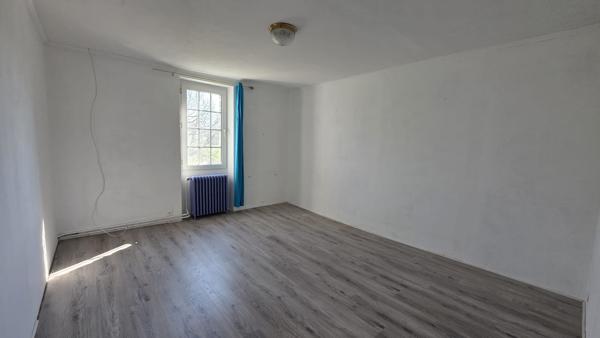 Maison
         4 pièces
        - 176 m² Exclusivité