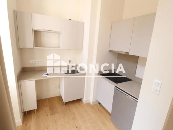 Location Studio 30.93 m² - 7 RUE FRESQUE Nimes 30000