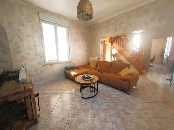 Maison 8 pièces 194.85 m2
