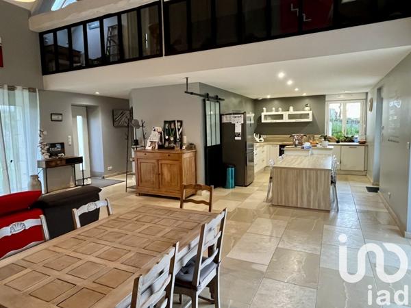 Maison à vendre 6 pièces 163 m² Senillé-Saint-Sauveur