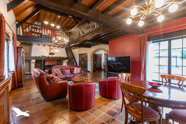 Maison à vendre |  Lourdes |  10 pièces | 487 m²