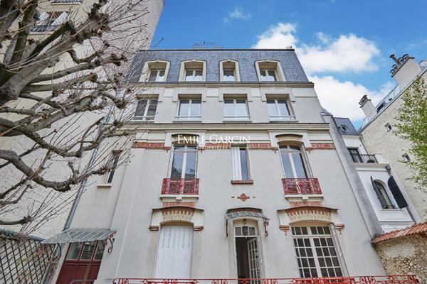 À Vendre - Neuilly Sur Seine - 92200 - Hôtel Particulier - 392m2 - 6 Chambres - Jardin - Rooftop