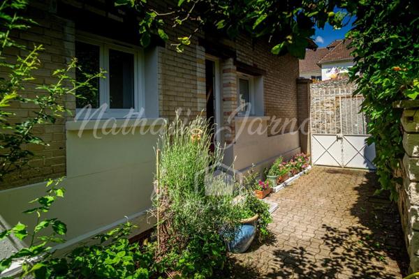 Maison 39 m2 refaite à neuf au calme avec cour