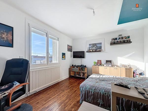 JINVESTY IMMOBILIER - MAISON 108 M² PROCHE CENTRE VILLE AVEC JARDIN ET TERRASSE