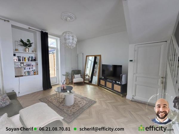 Maison
         5 pièces
        - 93 m² Exclusivité 229 500 € *